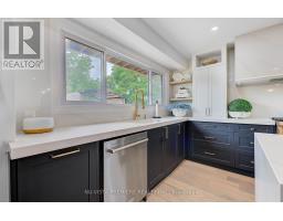 95 CHALET CRESCENT - 16