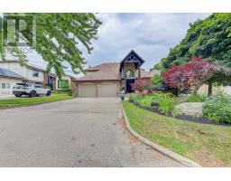95 CHALET CRESCENT - 2