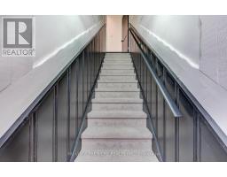 95 CHALET CRESCENT - 32