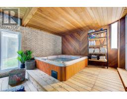 95 CHALET CRESCENT - 42