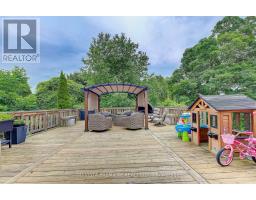 95 CHALET CRESCENT - 47