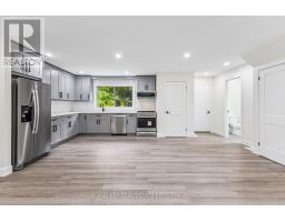 90 JACQUELINE STREET - 26