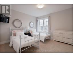 443 MACDONALD STREET - 21