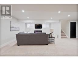 443 MACDONALD STREET - 27