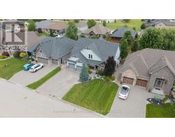443 MACDONALD STREET - 41