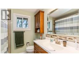 63 AUGUSTA CRESCENT S - 16