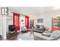 63 AUGUSTA CRESCENT S - 8