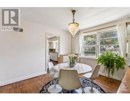 481 REGENT STREET N - 16