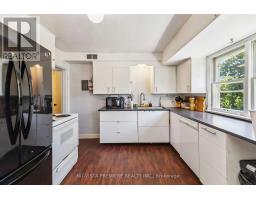 481 REGENT STREET N - 22