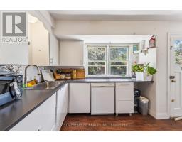 481 REGENT STREET N - 23