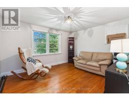 481 REGENT STREET N - 24