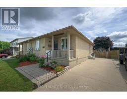 410 HIGHVIEW DRIVE - 3