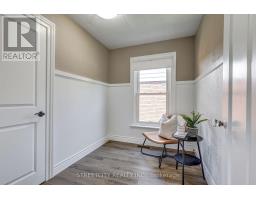 38 ST. ANDREW STREET - 11