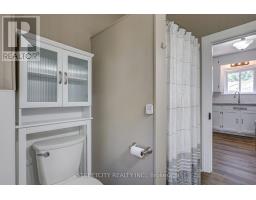 38 ST. ANDREW STREET - 15