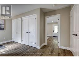 38 ST. ANDREW STREET - 22