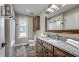 38 ST. ANDREW STREET - 33
