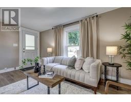 38 ST. ANDREW STREET - 4