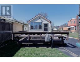 853 QUEENS AVENUE - 26