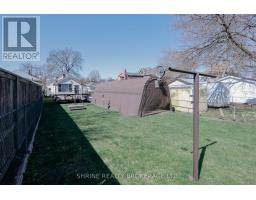 853 QUEENS AVENUE - 30