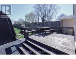 853 QUEENS AVENUE - 33