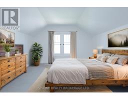 853 QUEENS AVENUE - 6