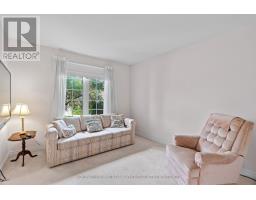 25 SHADOW LANE - 12