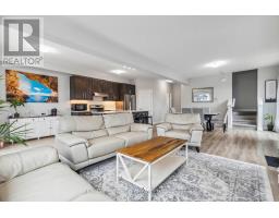 59 - 819 KLEINBURG DRIVE - 20