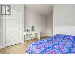 59 - 819 KLEINBURG DRIVE - 33
