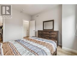 59 - 819 KLEINBURG DRIVE - 39