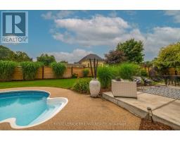 102 RAILWAY AVENUE - 34