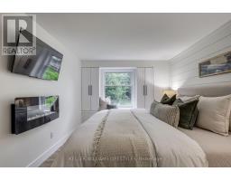 63 PARK LANE CRESCENT - 21