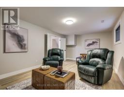 63 PARK LANE CRESCENT - 33