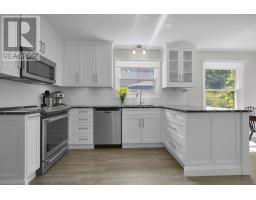 96 MERIDENE CRESCENT W - 11