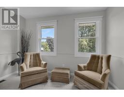 96 MERIDENE CRESCENT W - 20
