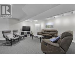 96 MERIDENE CRESCENT W - 33