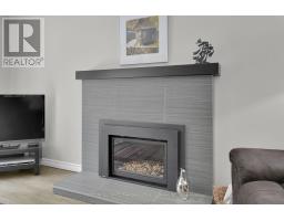 96 MERIDENE CRESCENT W - 9