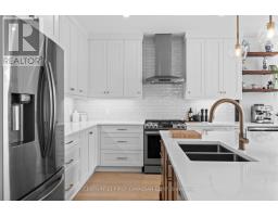 1907 FOUNTAIN GRASS DRIVE - 17