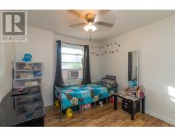 66 - 230 CLARKE ROAD - 20