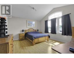 1800 CREEKSIDE STREET - 11