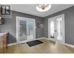 1800 CREEKSIDE STREET - 19