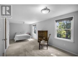 31 MCTAGGART CRESCENT - 22