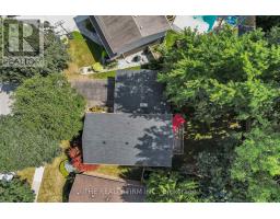 31 MCTAGGART CRESCENT - 33