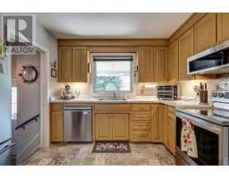 9 PULLEN AVENUE - 26
