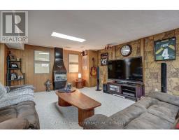 9 PULLEN AVENUE - 40