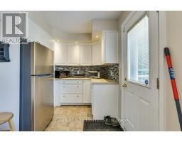 36 PARK AVENUE - 16