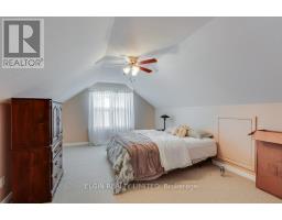 36 PARK AVENUE - 24