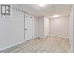 102 - 40 SUMMIT AVENUE - 39
