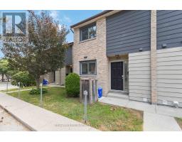102 - 40 SUMMIT AVENUE - 5