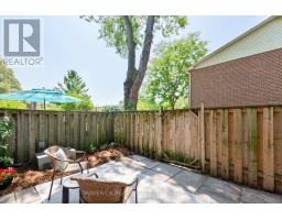 667 GRIFFITH STREET - 23