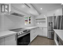 700 GLENGYLE CRESCENT - 12